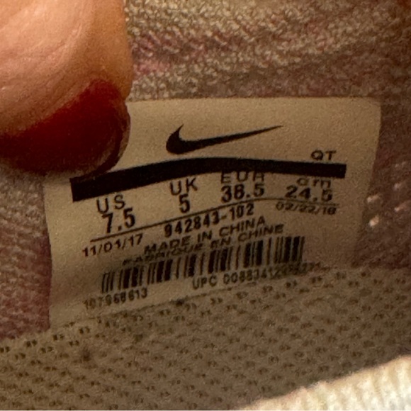 Nike Air Vapormax Flyknit 2 Hydrogen Pink White 7.5 - Picture 7 of 8